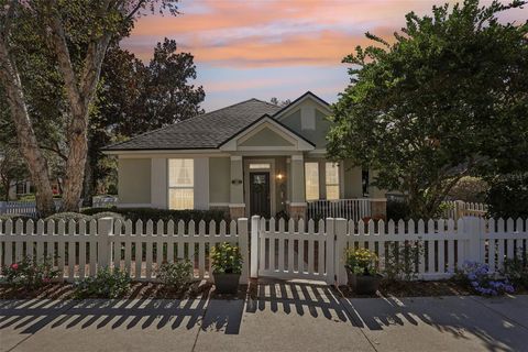 A home in DELAND