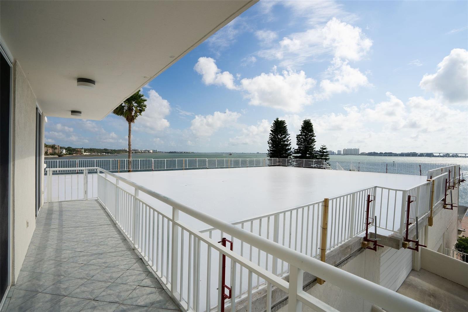100 PIERCE STREET 307