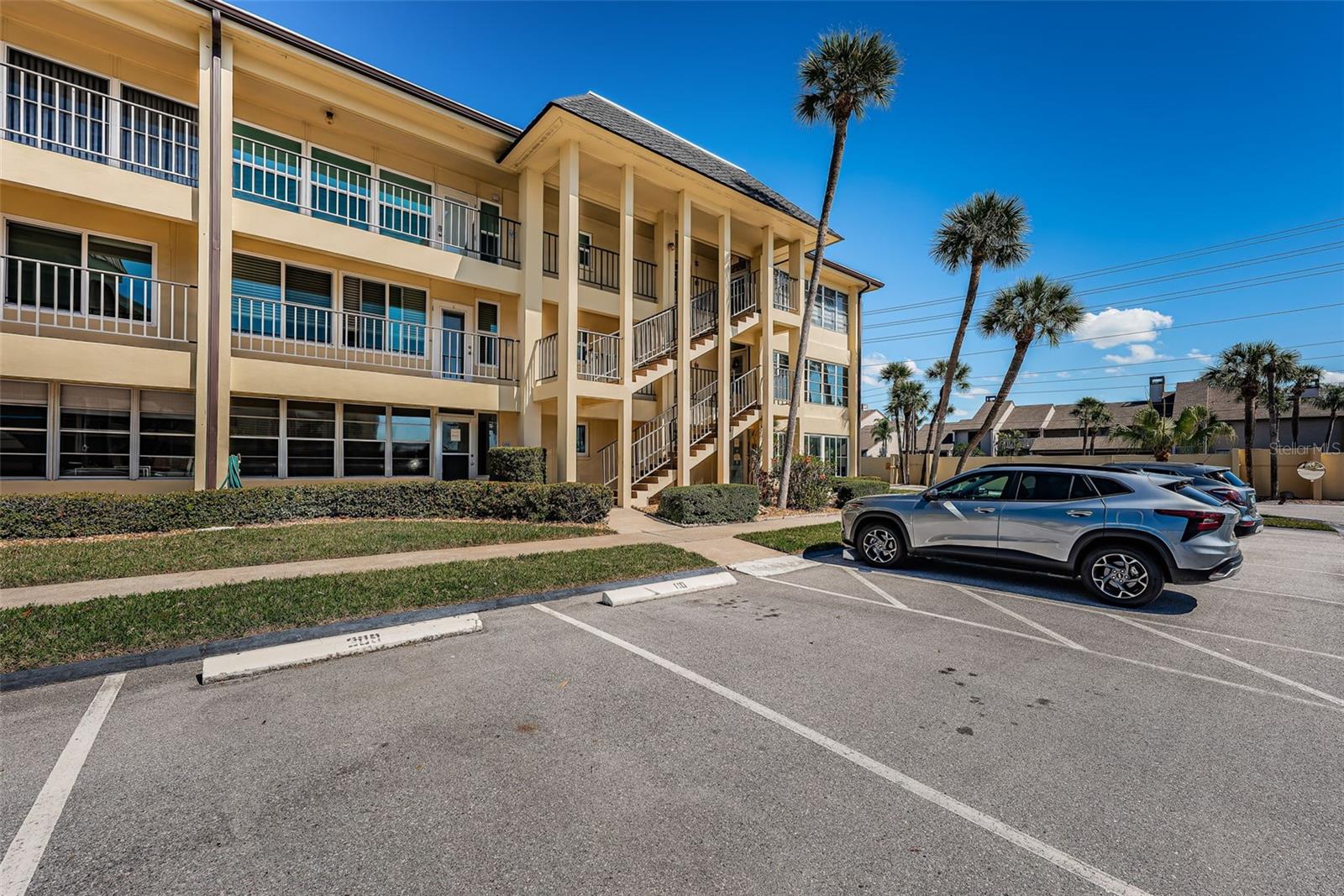 JEFFERSON HOUSE THE CONDO - Residential