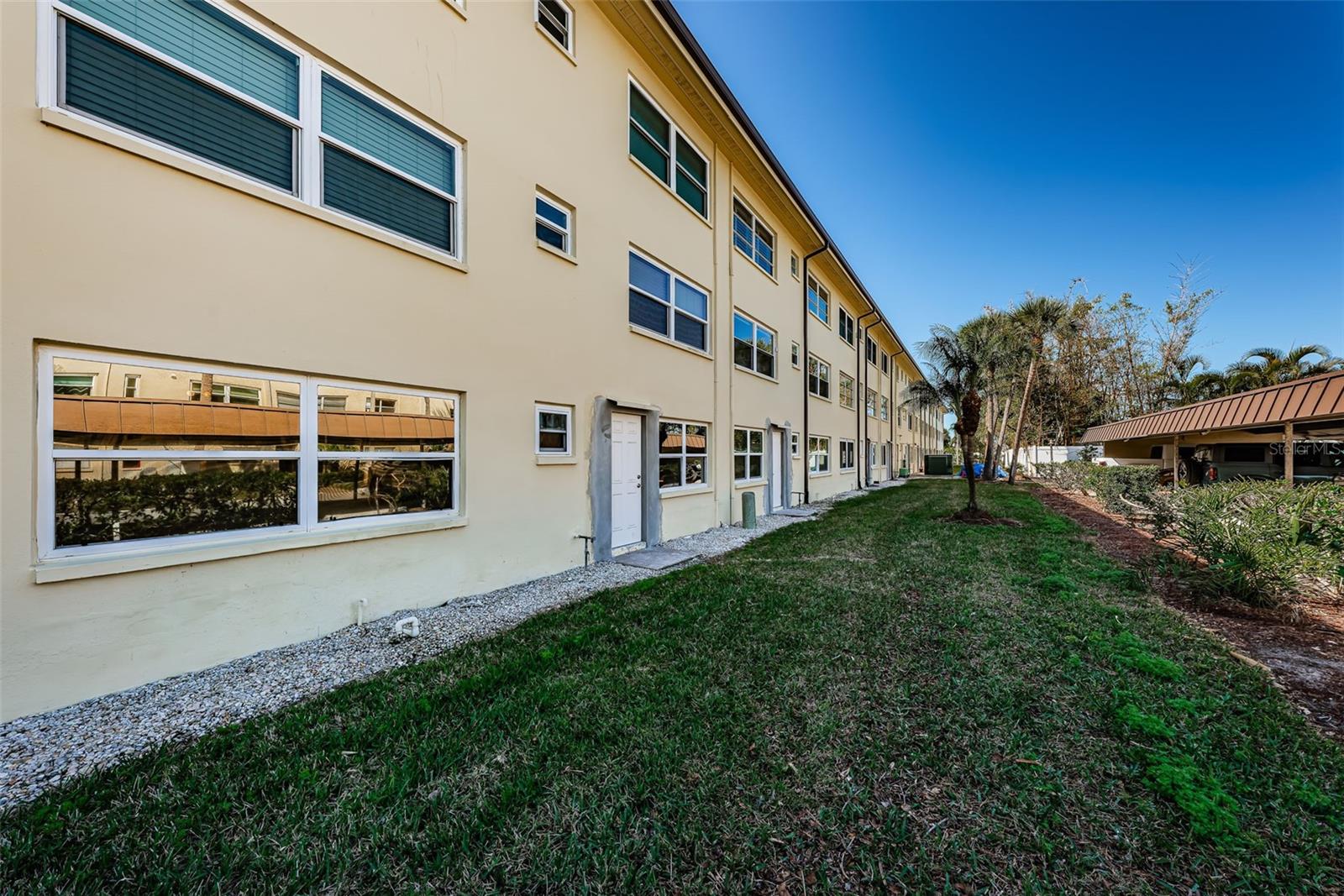 JEFFERSON HOUSE THE CONDO - Residential