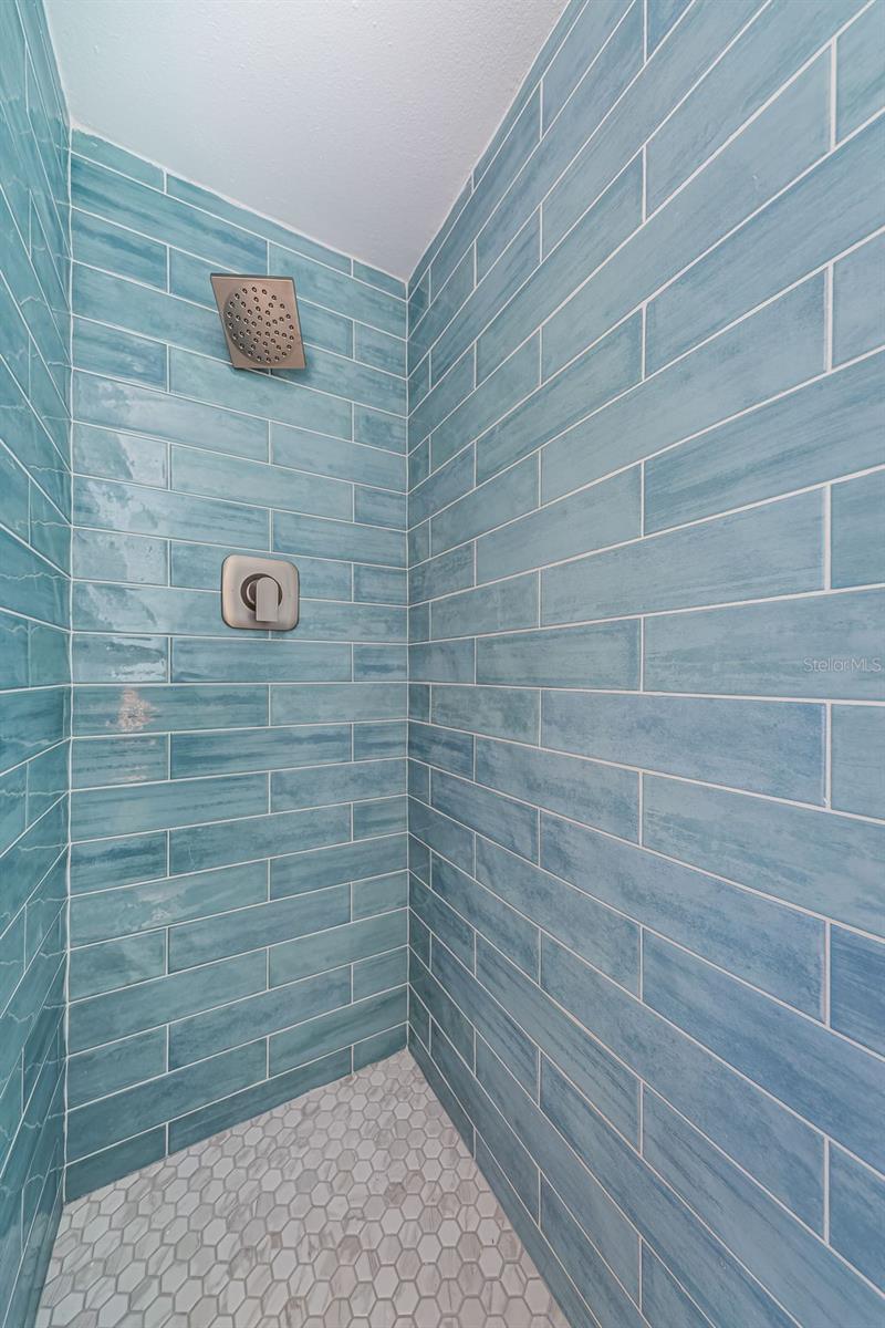 JEFFERSON HOUSE THE CONDO - Residential