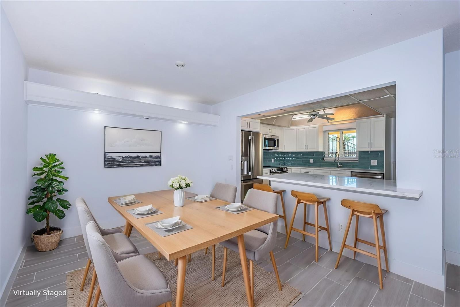 JEFFERSON HOUSE THE CONDO - Residential