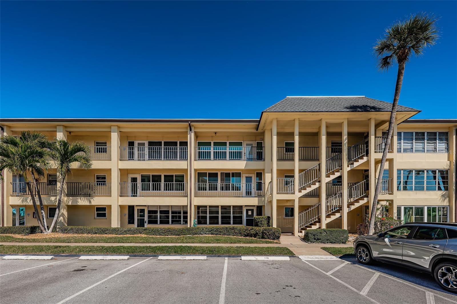 JEFFERSON HOUSE THE CONDO - Residential