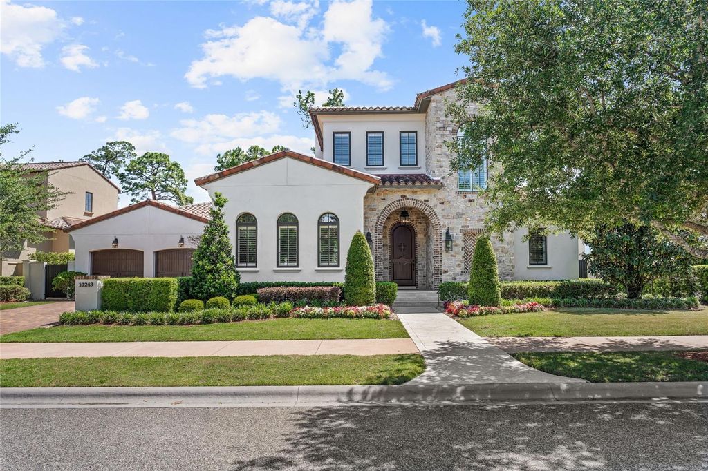 Photo of 10243 Mattraw Place, Orlando, FL 32836 (MLS # O6400001)