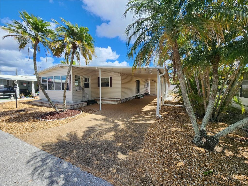 Photo of 808 53rd Avenue E #288, Bradenton, FL 34203 (MLS # A4660047)
