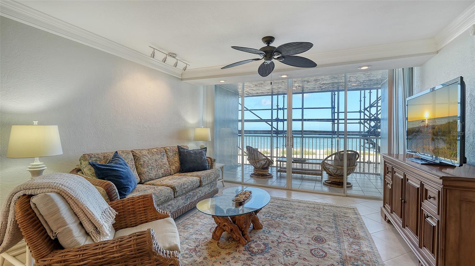 GULF HORIZONS - Residential