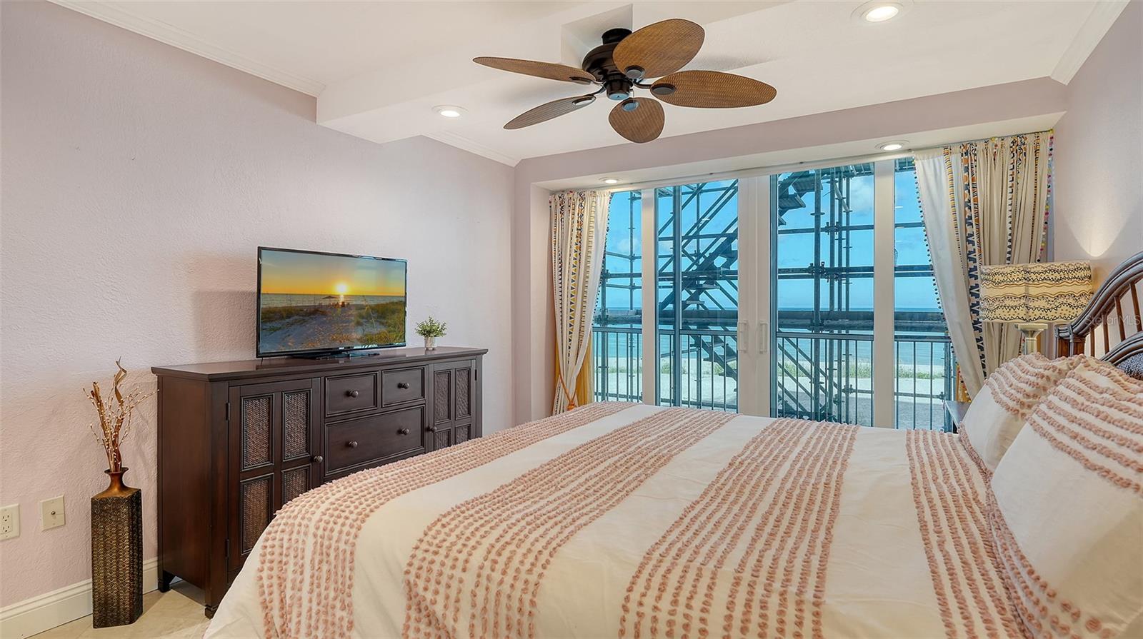GULF HORIZONS - Residential