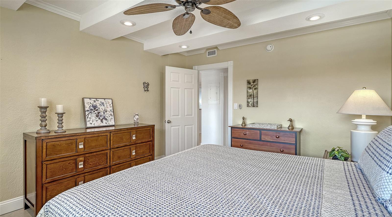 GULF HORIZONS - Residential