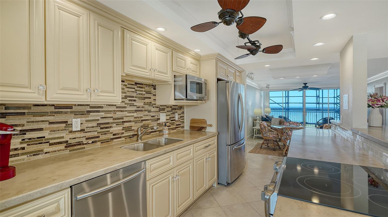 GULF HORIZONS - Residential