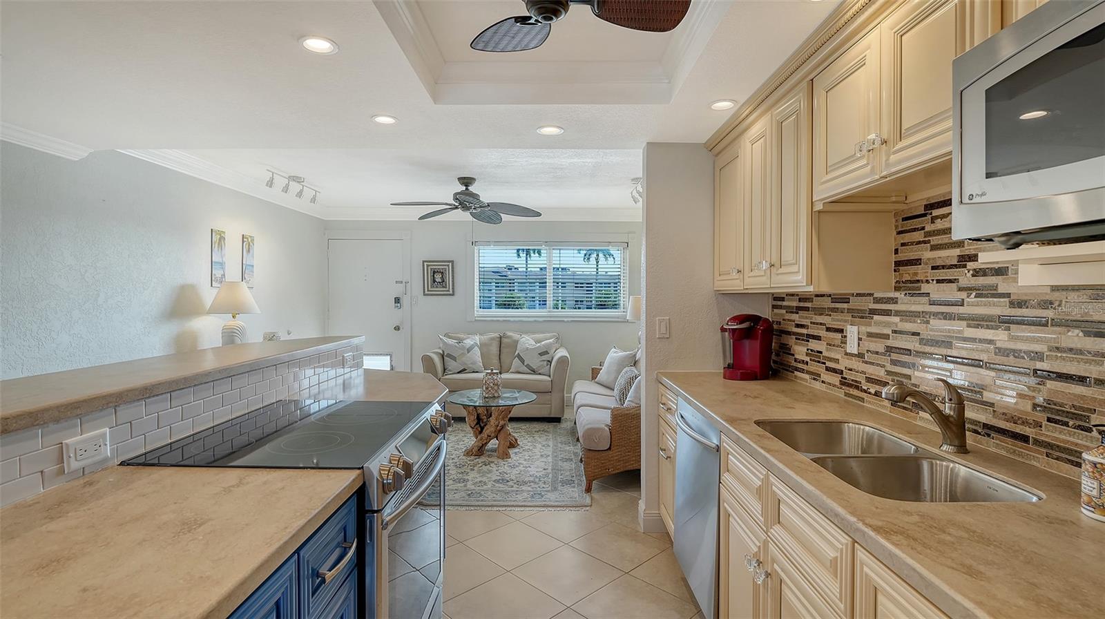 GULF HORIZONS - Residential