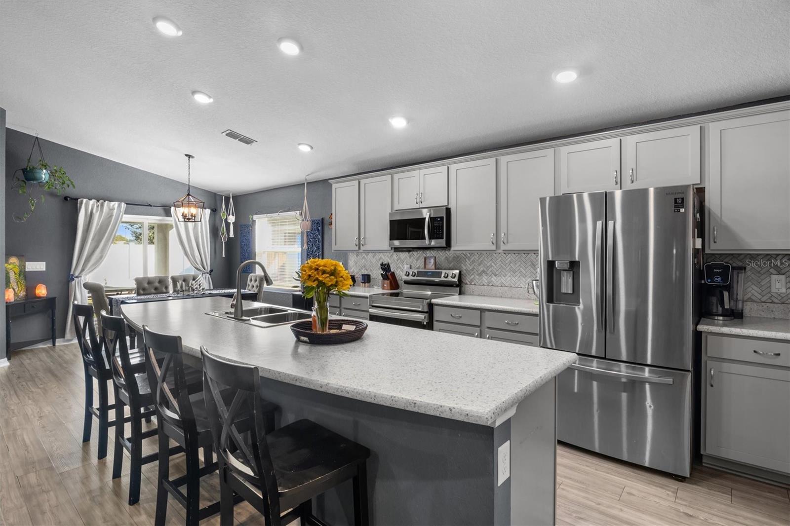 LANDINGS/EAGLE LAKE - Residential