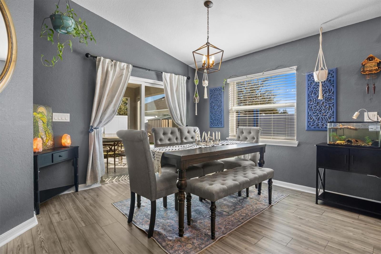 LANDINGS/EAGLE LAKE - Residential