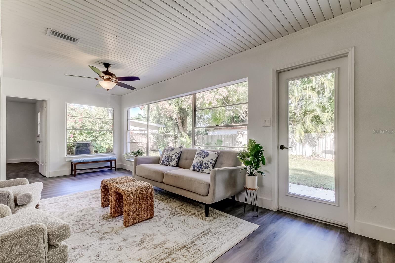 MANHATTAN MANOR 3 - Residential