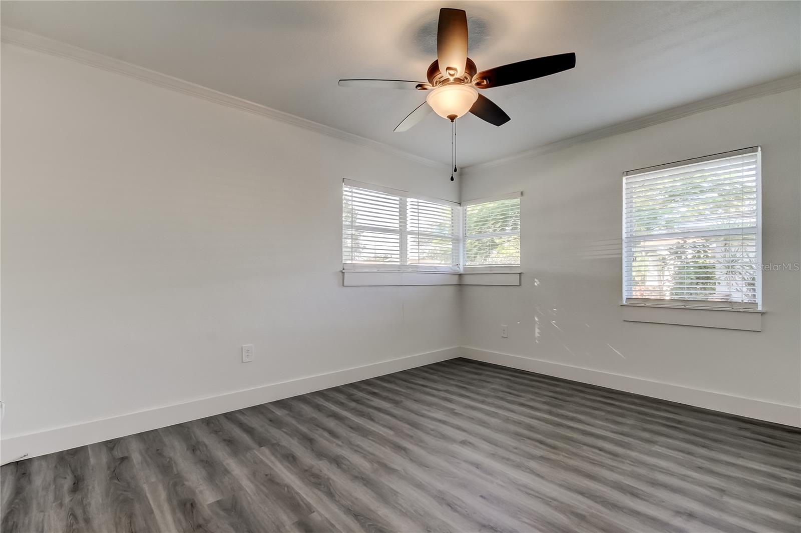 MANHATTAN MANOR 3 - Residential