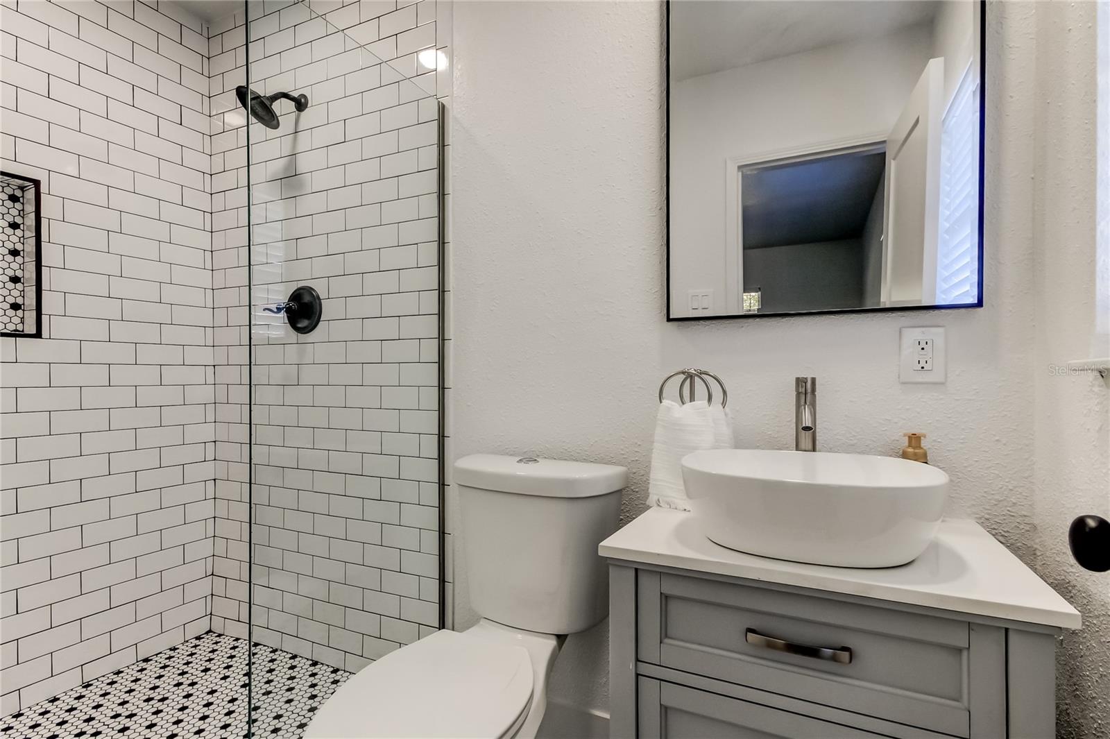 MANHATTAN MANOR 3 - Residential