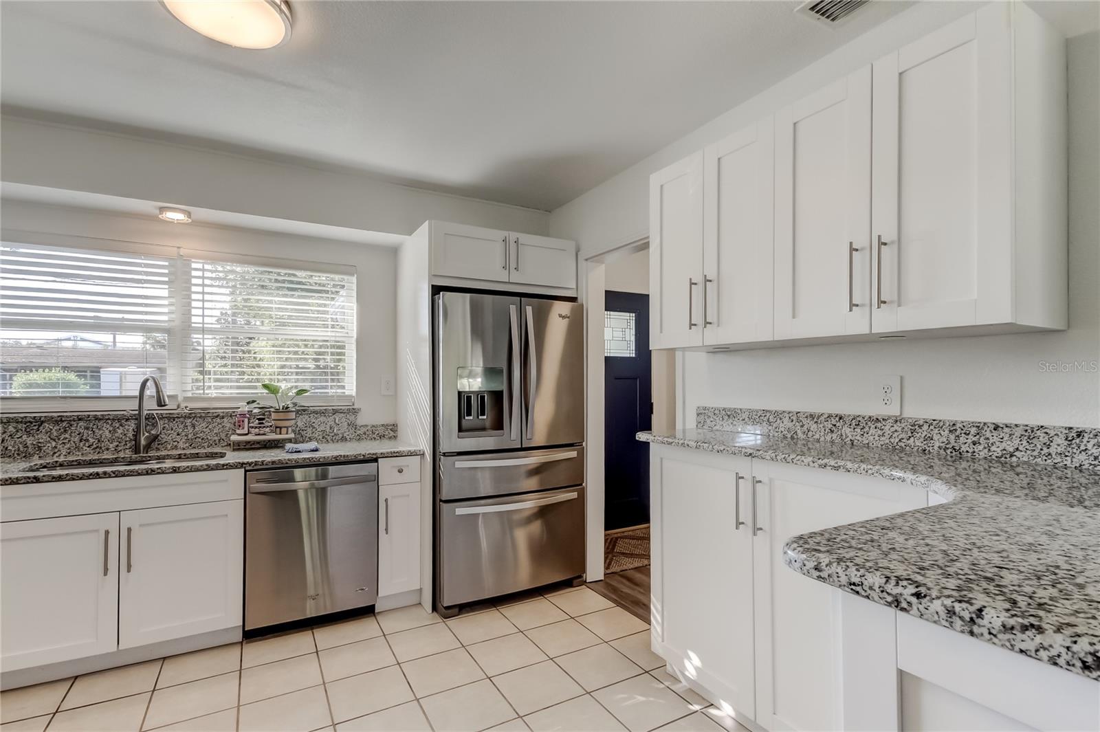 MANHATTAN MANOR 3 - Residential