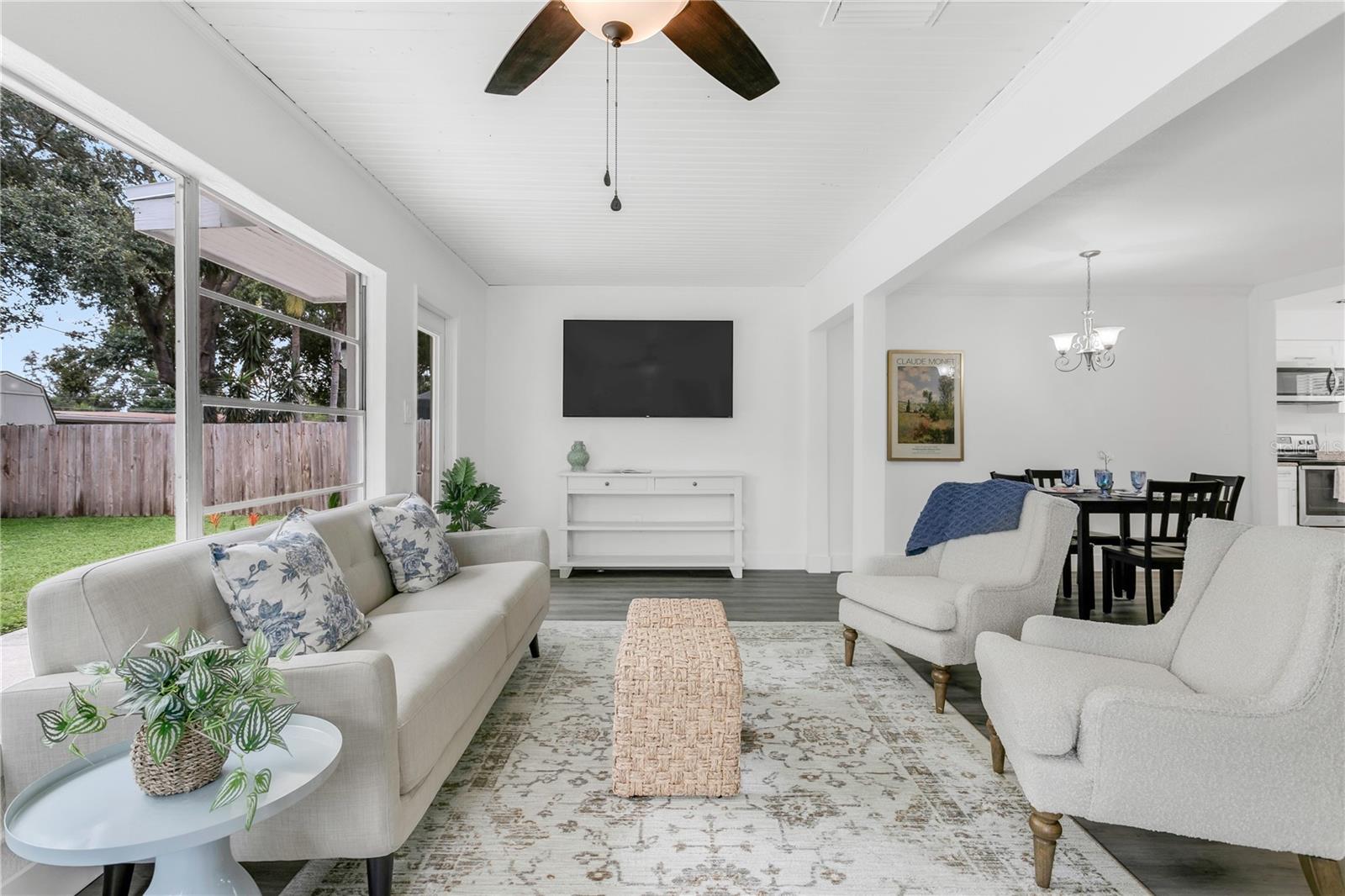 MANHATTAN MANOR 3 - Residential