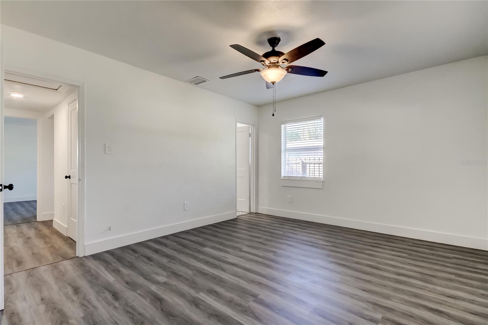 MANHATTAN MANOR 3 - Residential