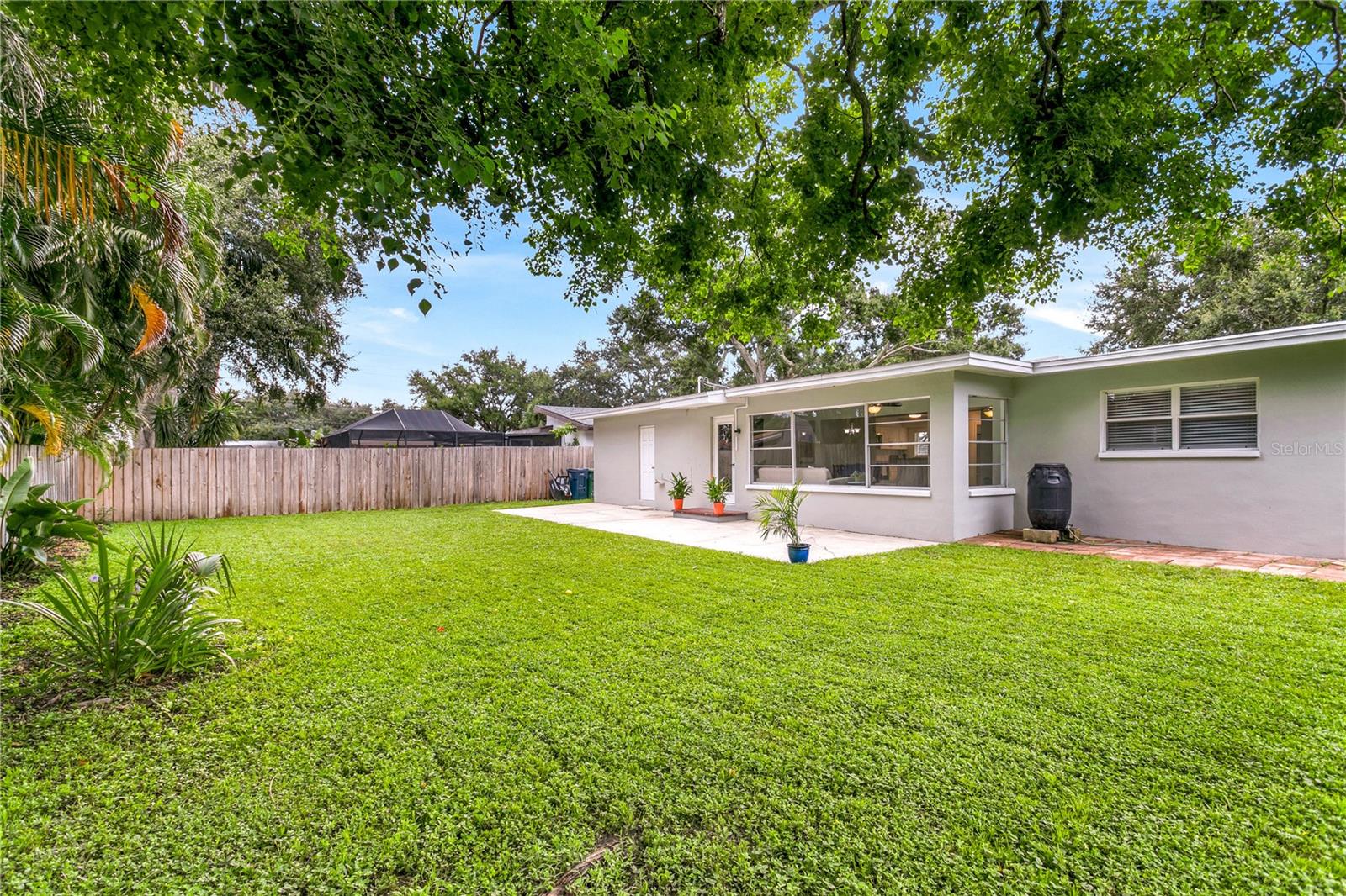 MANHATTAN MANOR 3 - Residential