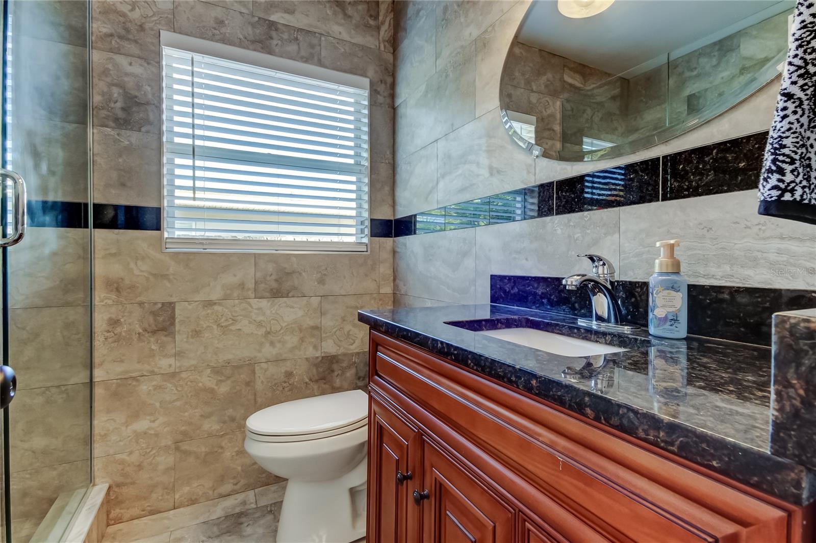 MANHATTAN MANOR 3 - Residential