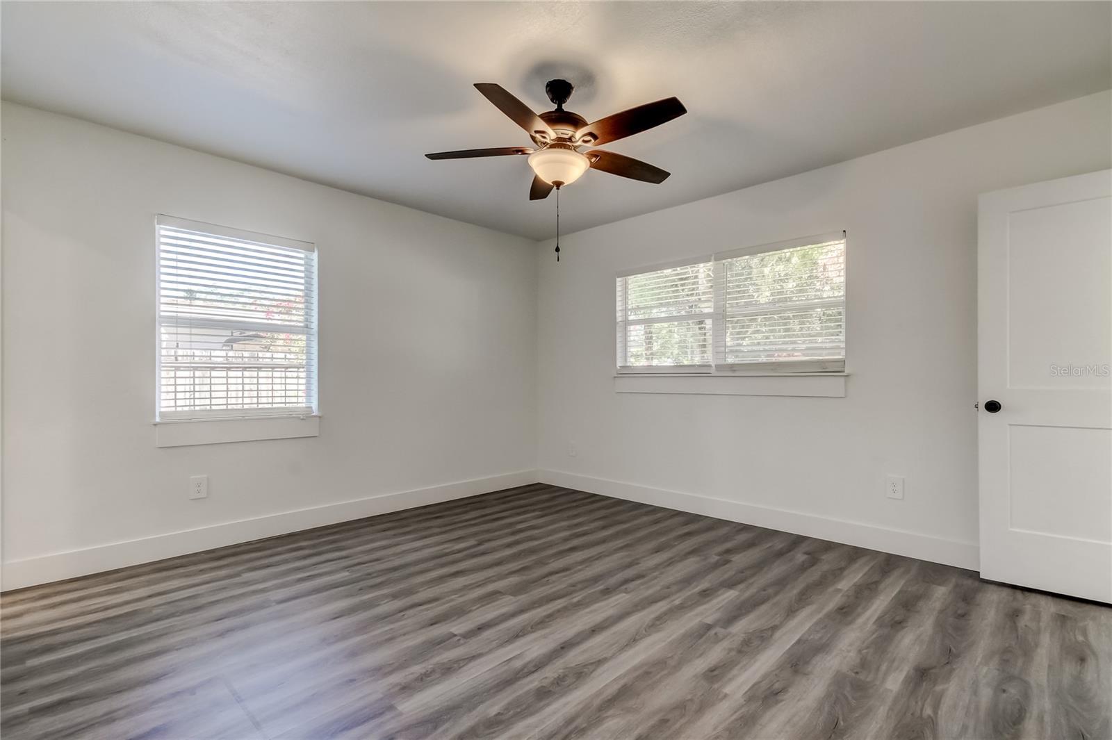 MANHATTAN MANOR 3 - Residential