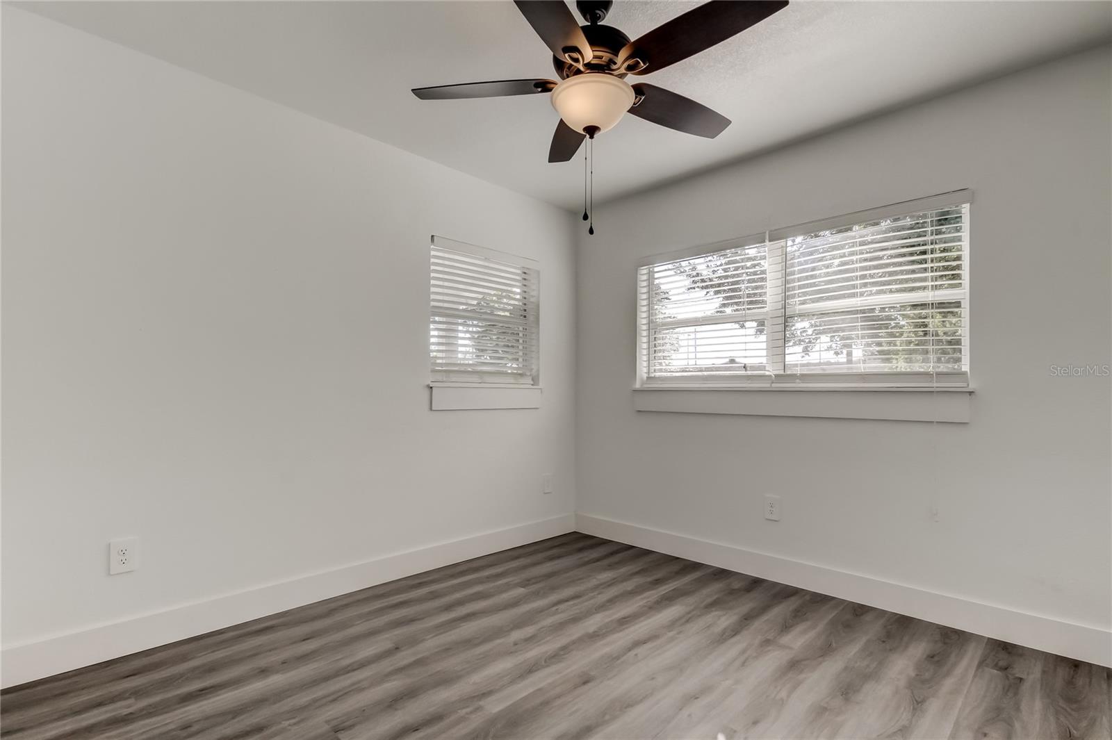 MANHATTAN MANOR 3 - Residential