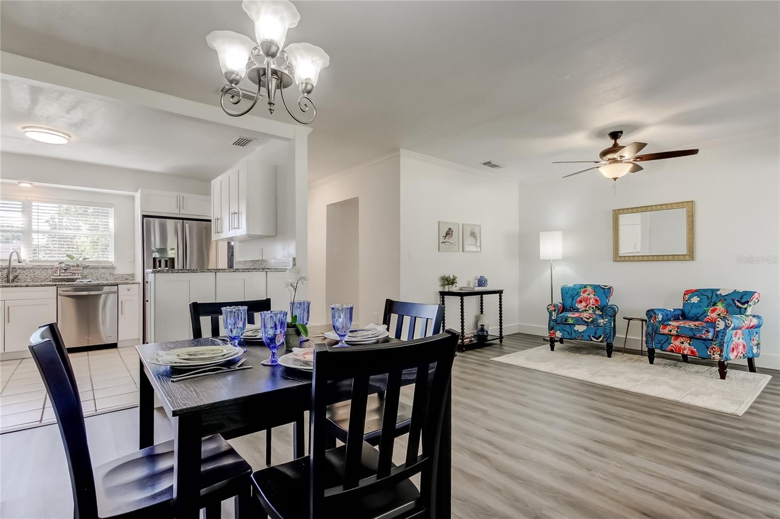 MANHATTAN MANOR 3 - Residential