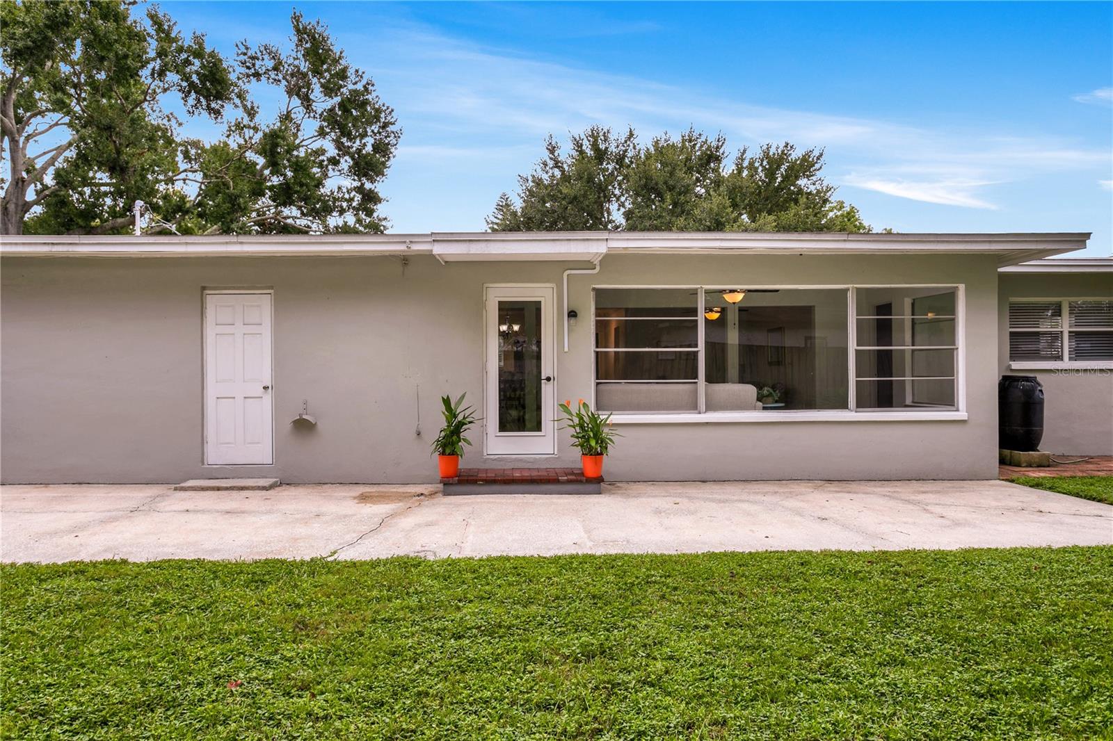 MANHATTAN MANOR 3 - Residential