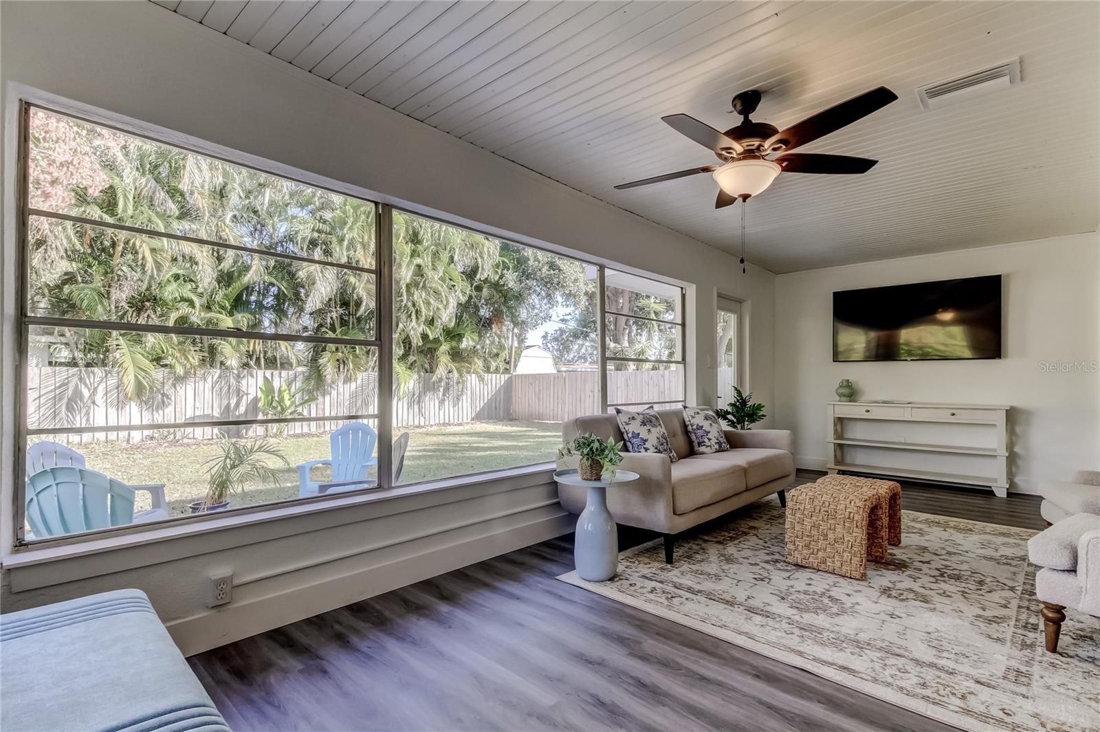 MANHATTAN MANOR 3 - Residential