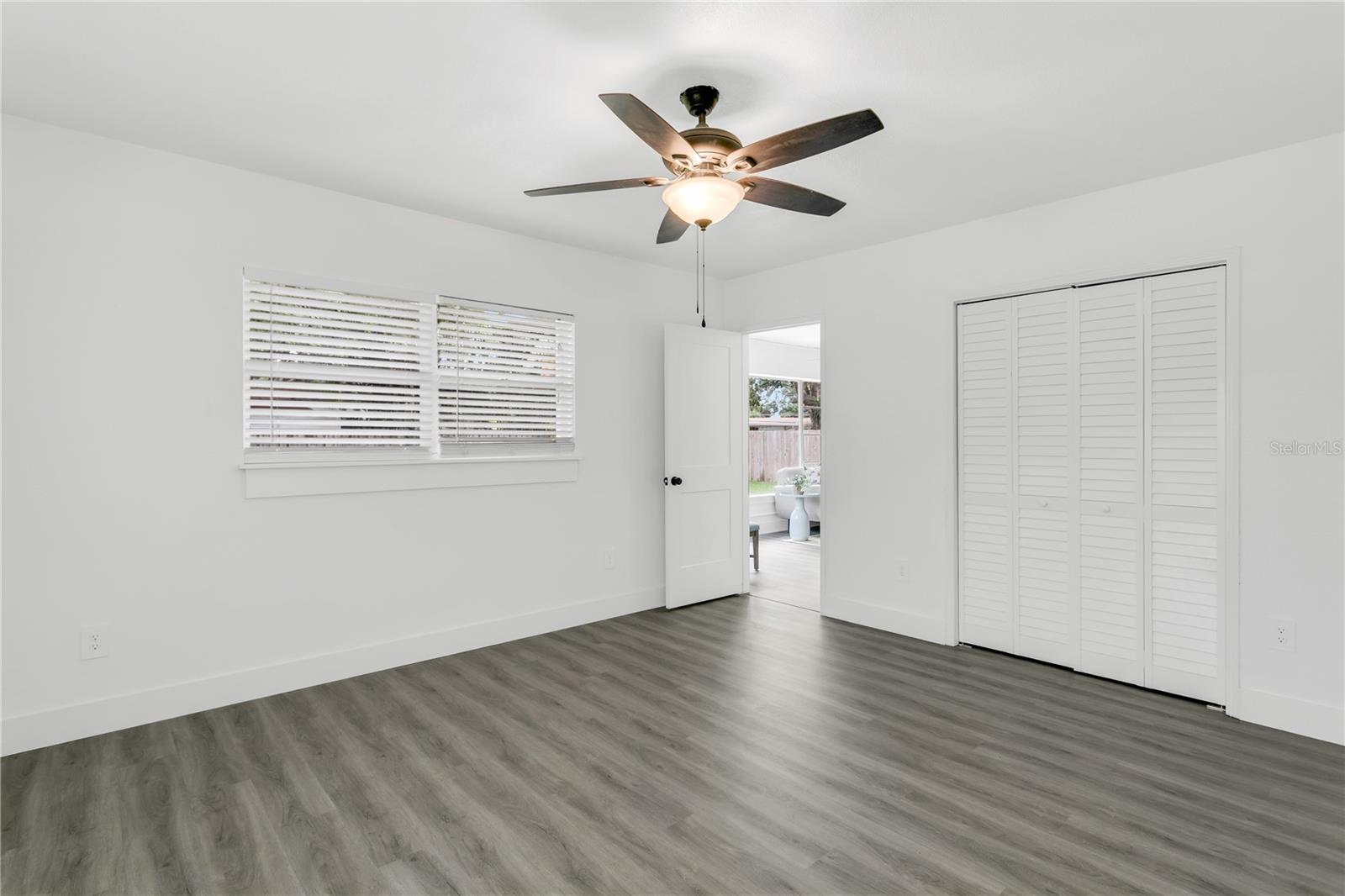 MANHATTAN MANOR 3 - Residential