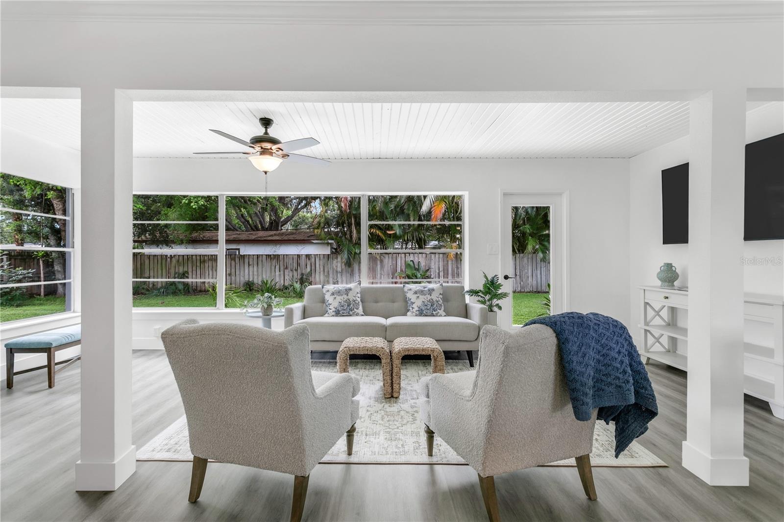 MANHATTAN MANOR 3 - Residential