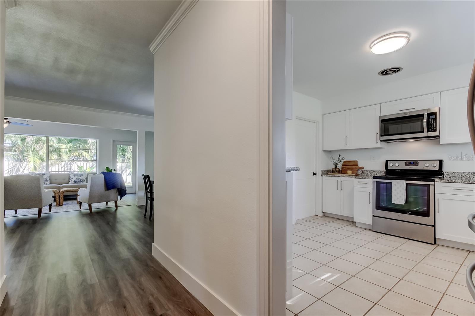 MANHATTAN MANOR 3 - Residential