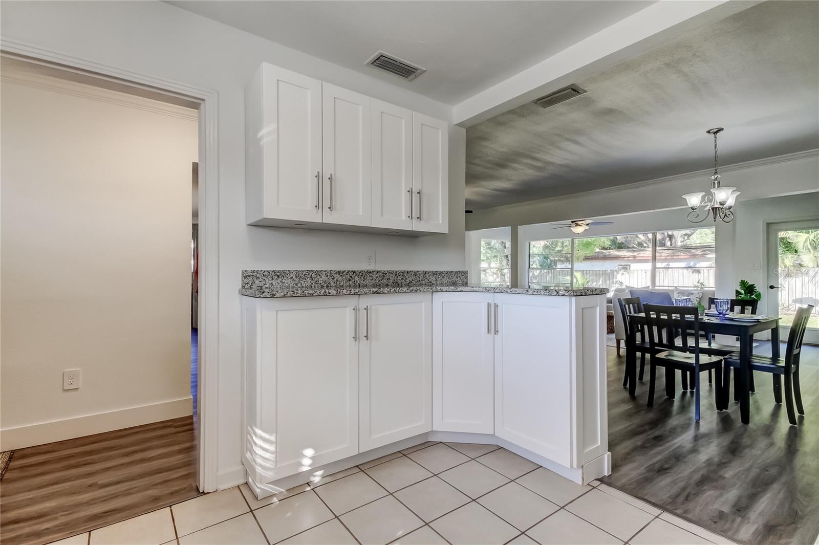 MANHATTAN MANOR 3 - Residential