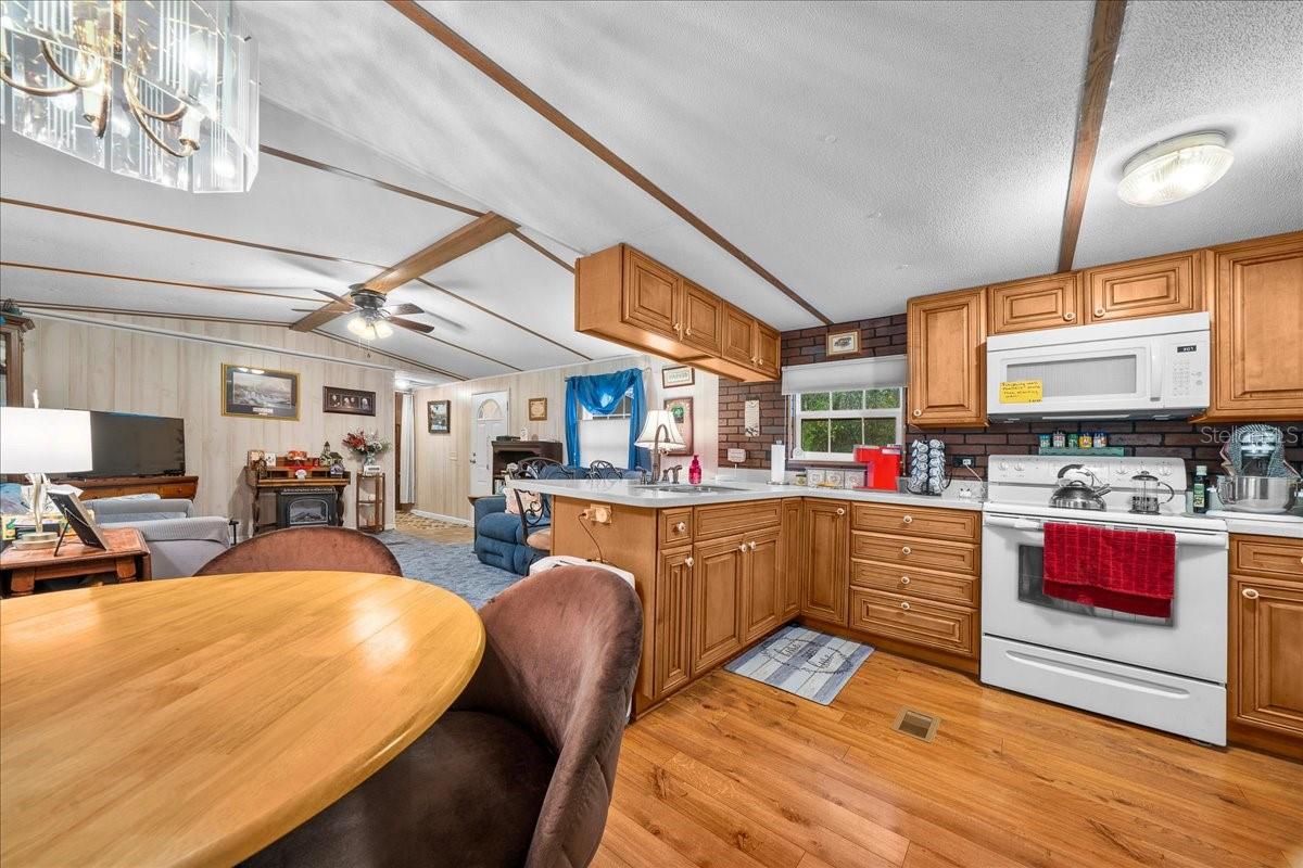 FRST HILLS CAMPSITES - Residential