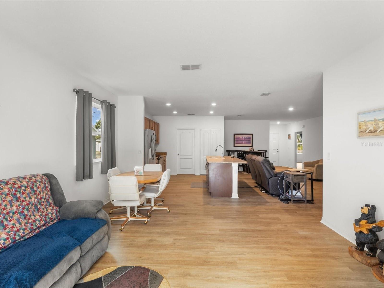 WEEKI WACHEE WOODLANDS - Residential