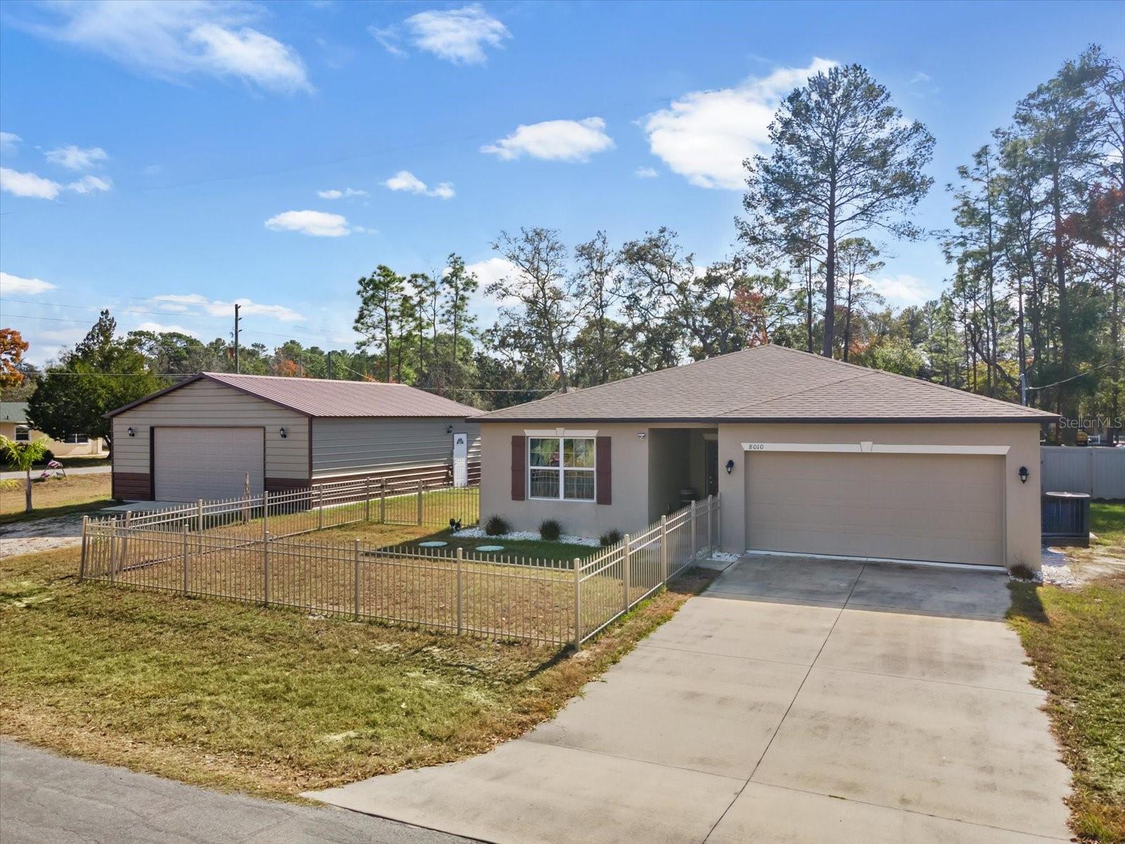 WEEKI WACHEE WOODLANDS - Residential