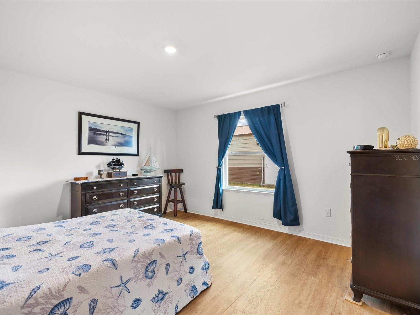 WEEKI WACHEE WOODLANDS - Residential