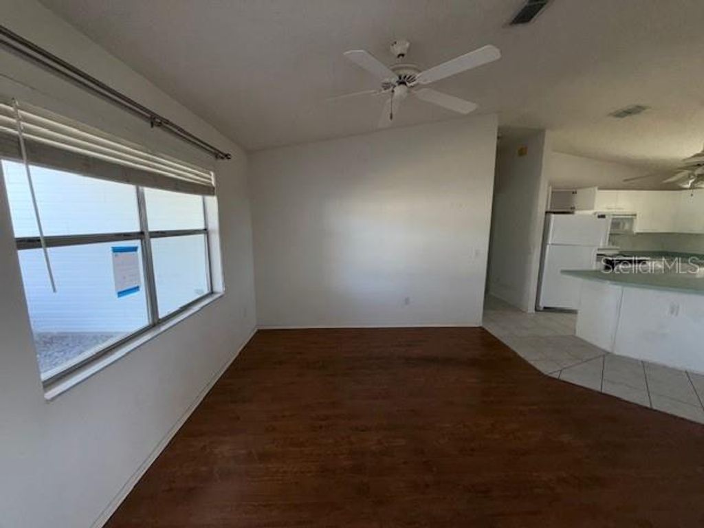 Photo of 438 San Pedro Drive, Lady Lake, FL 32159 (MLS # S5139321)