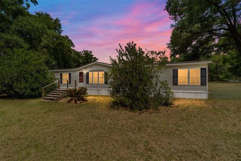 Tiny photo for 19551 SE 42nd Place, Morriston, FL 32668 (MLS # OM724189)