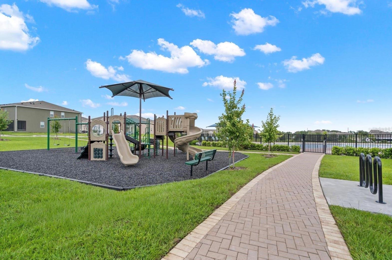 BRENTWOOD TWNHMS PH 1 - Residential