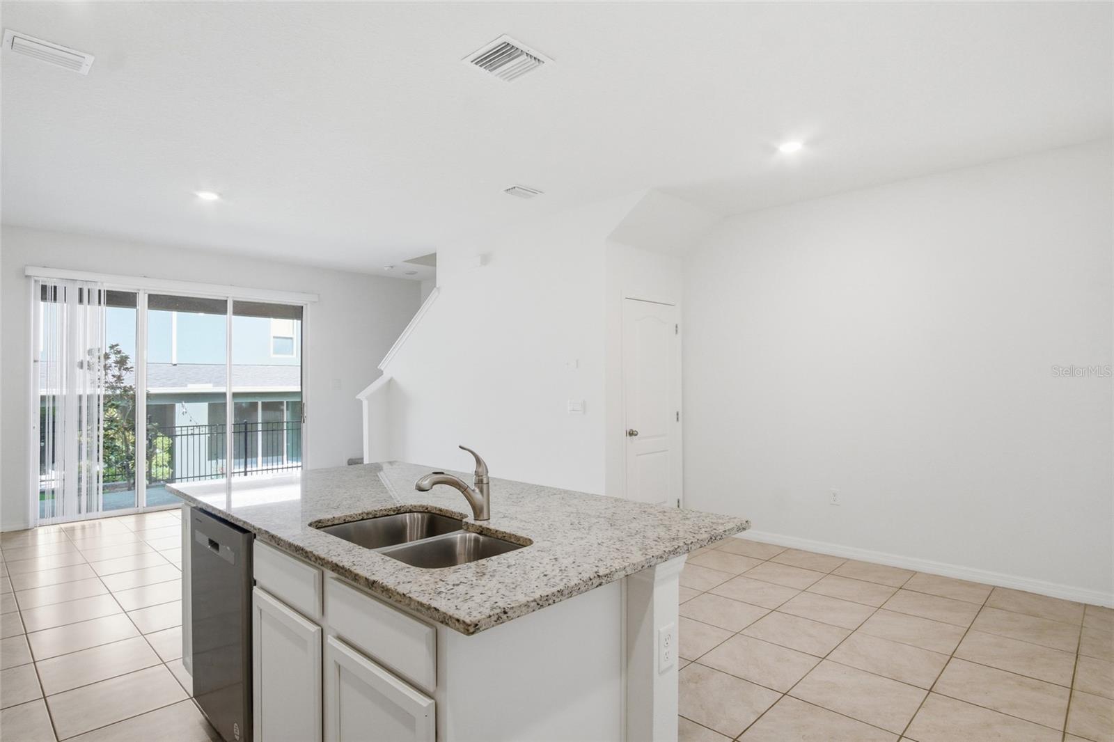BRENTWOOD TWNHMS PH 1 - Residential