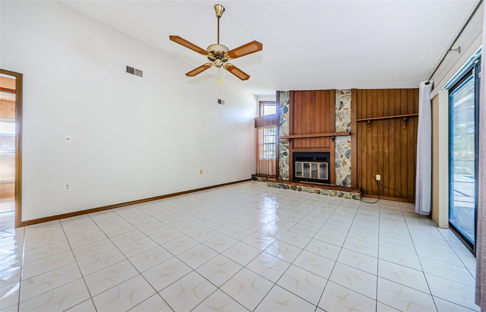 HIGHLANDS - Residential