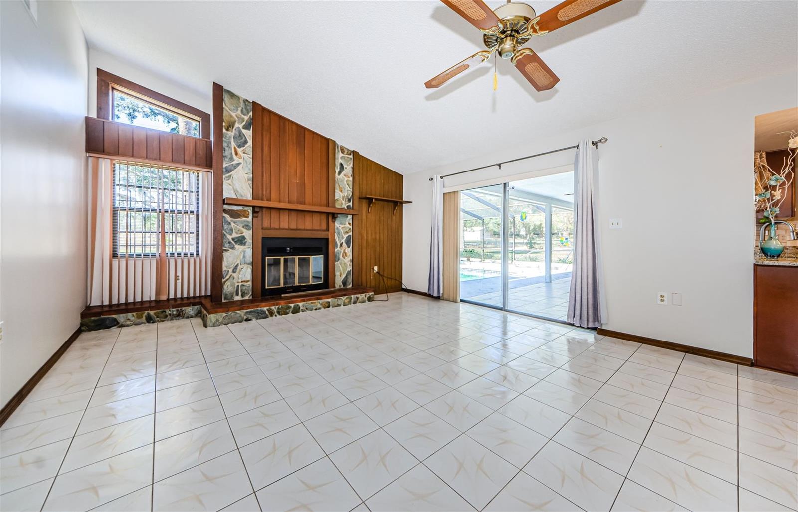 HIGHLANDS - Residential