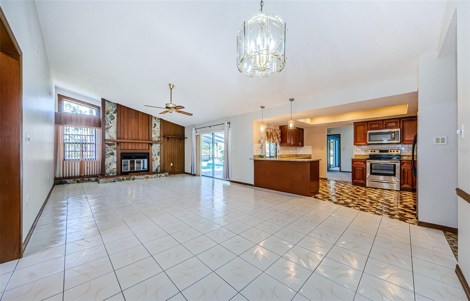 HIGHLANDS - Residential