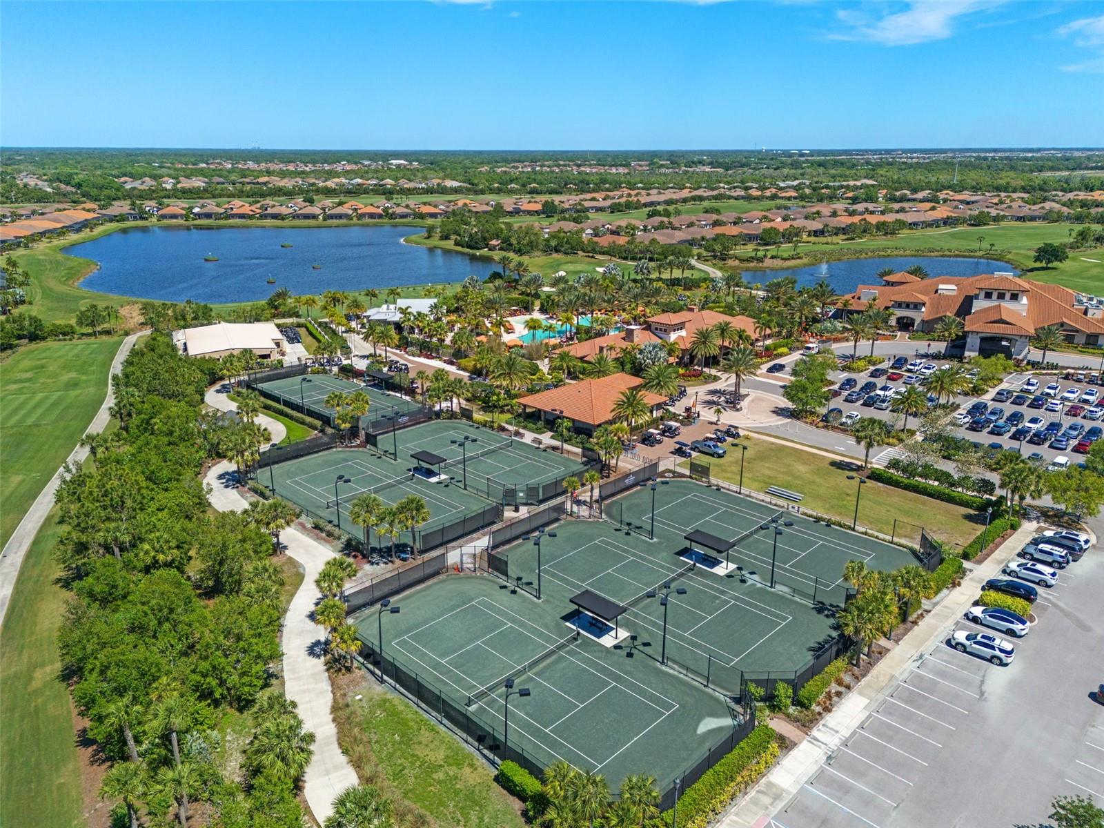 ESPLANADE GOLF AND COUNTRY CLUB - Residential