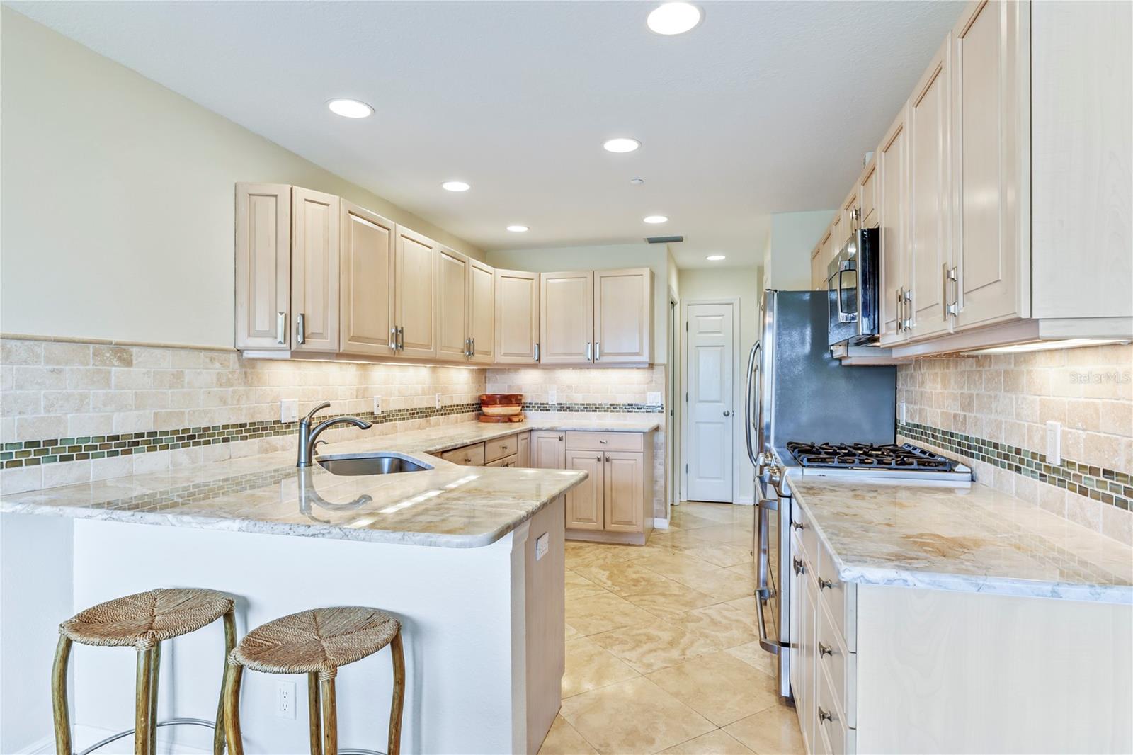 BEACH VIEW AT BOCA BAY PH 02 - Residential