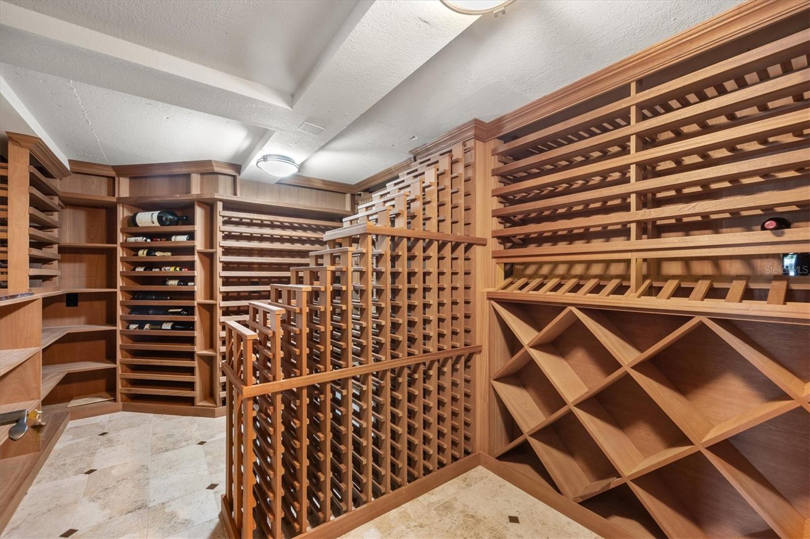 HARBOR ACRES - Residential