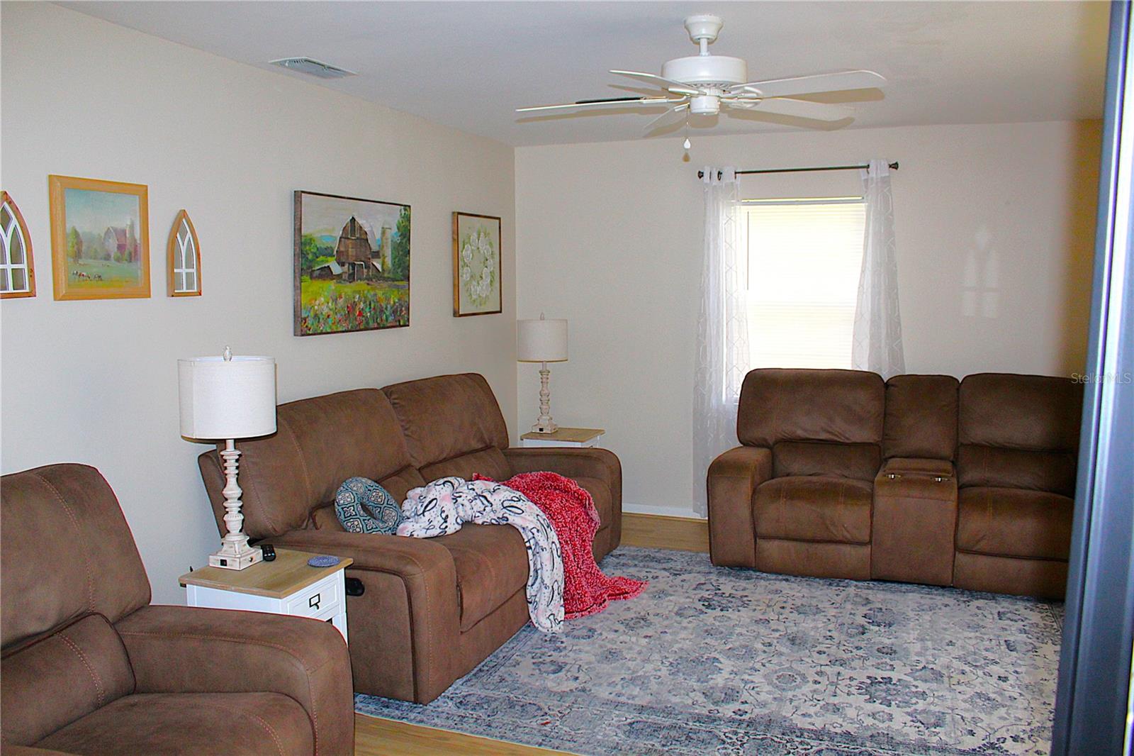 JASONS LNDG - Residential
