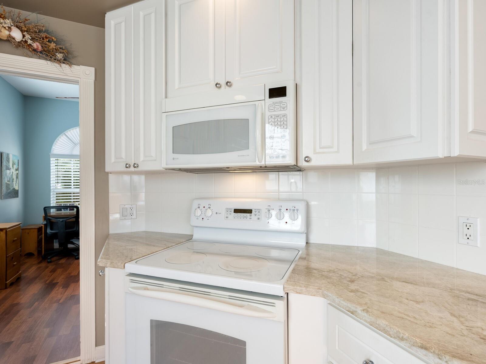 VILLAGEWALK - Residential