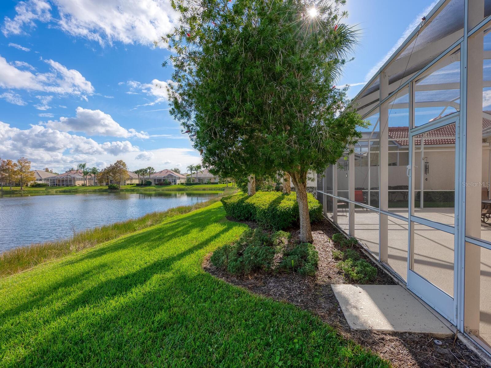 VILLAGEWALK - Residential